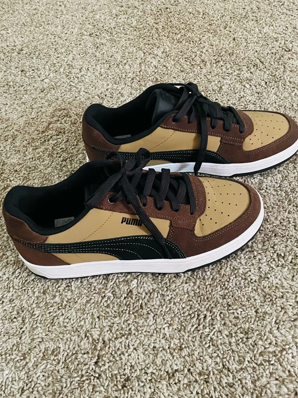 Puma Men’s Brown & Tan Low-Top Sneakers with Black Accents